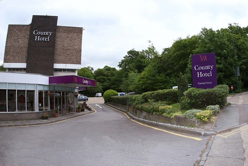 Epping Forest Hotel Woodford Eksteriør bilde