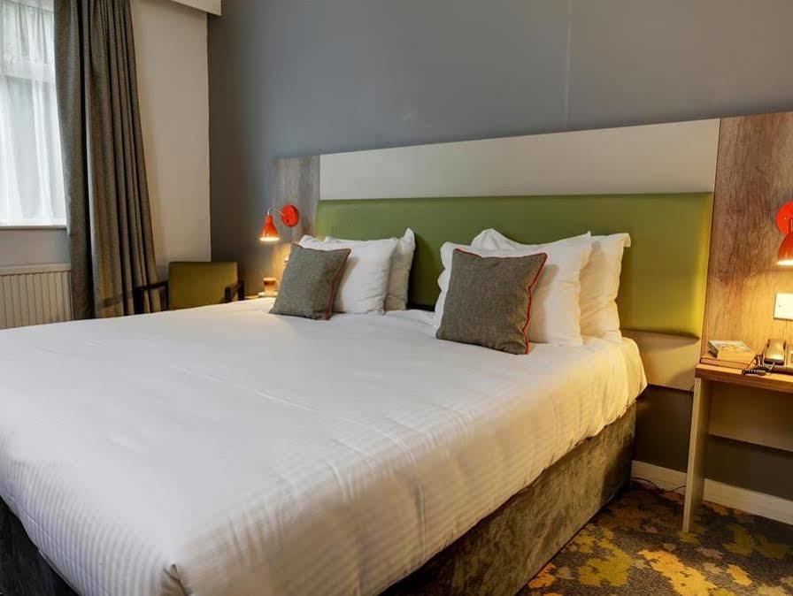 Epping Forest Hotel Woodford Eksteriør bilde