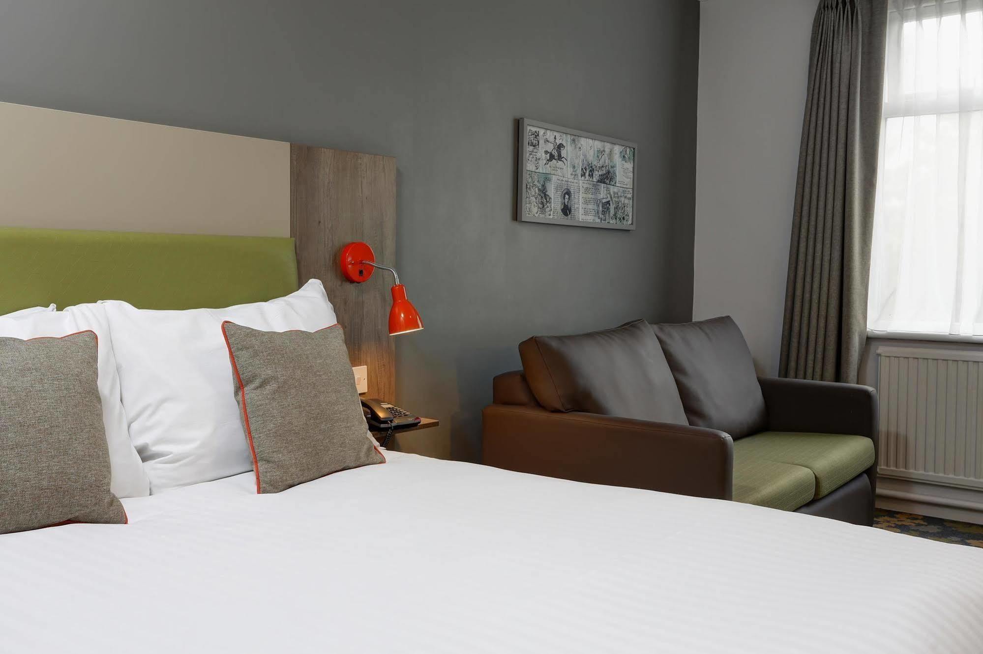 Epping Forest Hotel Woodford Eksteriør bilde