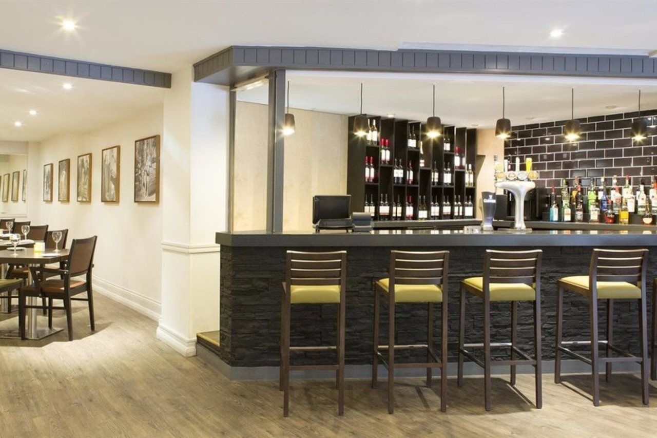 Epping Forest Hotel Woodford Eksteriør bilde