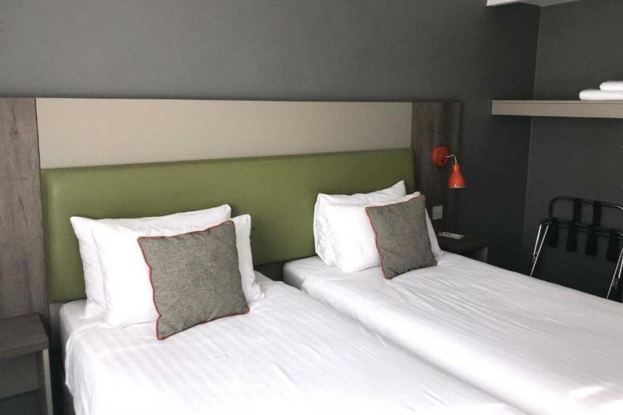 Epping Forest Hotel Woodford Eksteriør bilde
